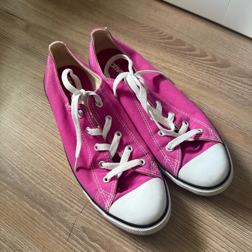 Converse Pink and White